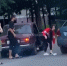 Девушка громко звала на помощь, пока её силой сажали в машину в Чехове - Chehov-Vid.Ru