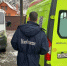 Пенсионерку с тяжёлой травмой помогли перевезти медикам спасатели в Чехове - Chehov-Vid.Ru