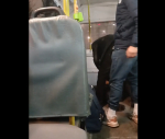 Очевидцы сняли, как мужчина избивал женщину в подмосковном автобусе