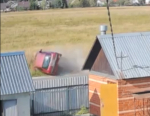 Появилось видео аварии в Чеховском округе, в которой пострадали дети