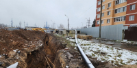 Ветку водопровода прокладывают у гимназии №2 для нужд нового корпуса - Regions.Ru